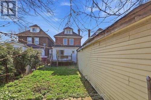 115 Kensington Avenue N, Hamilton, ON - Outdoor