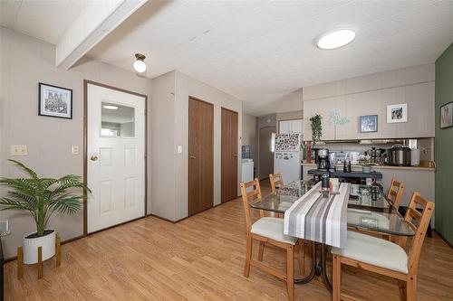 8 Silverdale Crescent, Winnipeg, MB - Indoor Photo Showing Other Room