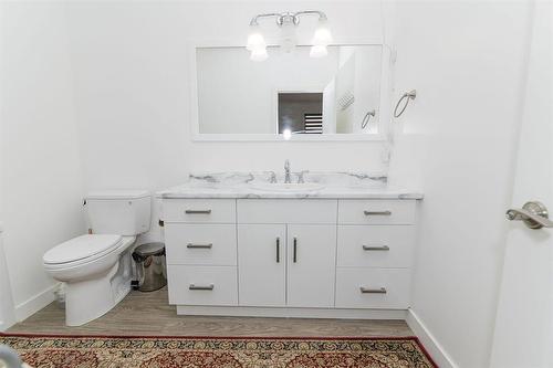 1 Warbler Way, Winkler, MB - Indoor Photo Showing Bathroom