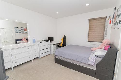 1 Warbler Way, Winkler, MB - Indoor Photo Showing Bedroom