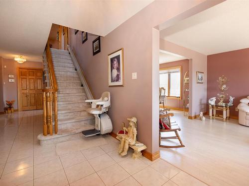 405 Riviera Drive, Thunder Bay, ON - Indoor Photo Showing Other Room