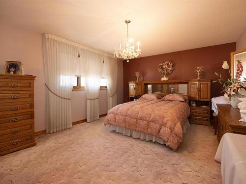 405 Riviera Drive, Thunder Bay, ON - Indoor Photo Showing Bedroom