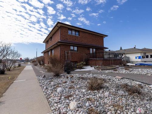 405 Riviera Drive, Thunder Bay, ON - Outdoor