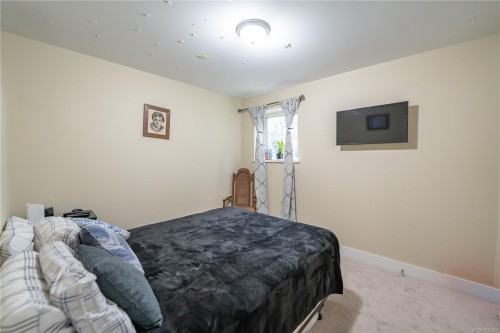 6496 Lanark Rd, Sooke, BC - Indoor Photo Showing Bedroom