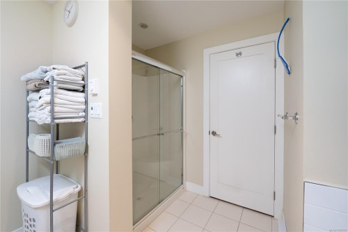 6496 Lanark Rd, Sooke, BC - Indoor