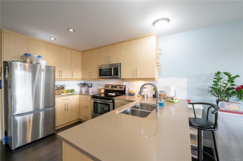 6496 Lanark Rd, Sooke, BC - Indoor Photo Showing Kitchen With Double Sink