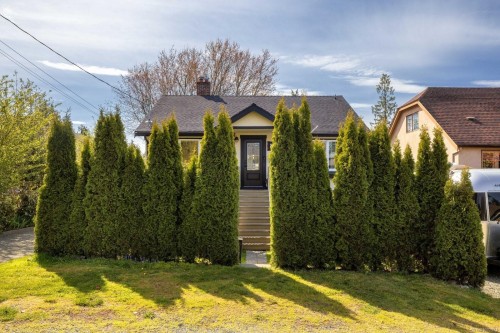 929 Easter Rd, Saanich, BC 