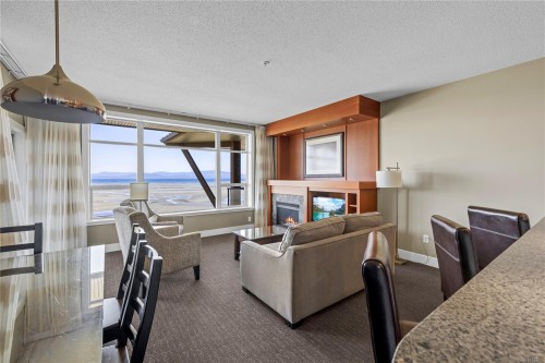 329/330C-181 Beachside Dr, Parksville, BC - Indoor With Fireplace