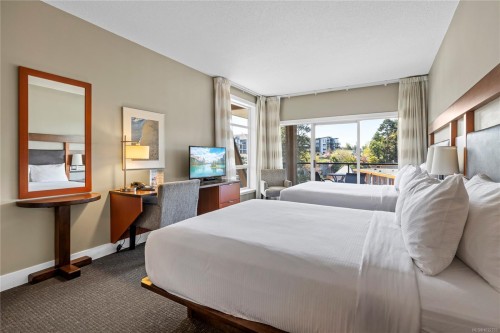 329/330C-181 Beachside Dr, Parksville, BC - Indoor Photo Showing Bedroom