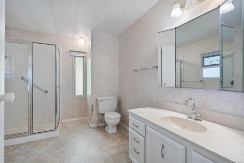 2111 Summergate Blvd, Sidney, BC 