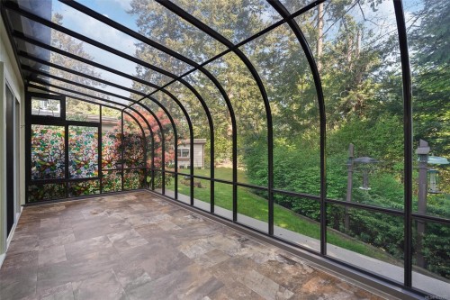 2111 Summergate Blvd, Sidney, BC 