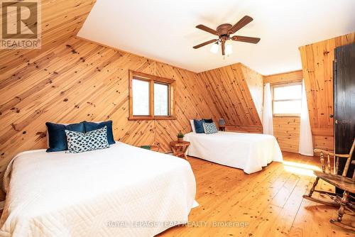 781 Big Rideau North Shore Road, Tay Valley, ON - Indoor Photo Showing Bedroom