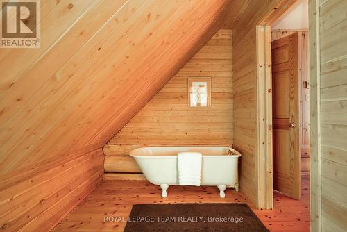 781 Big Rideau North Shore Road, Tay Valley, ON - Indoor Photo Showing Other Room