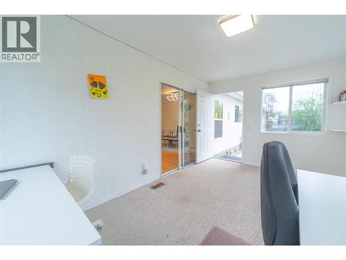 151 Molnar Road, Kelowna, BC - Indoor