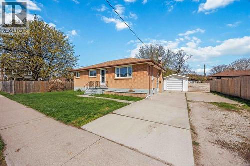 166 East STREET South  Sarnia, ON N7T 3R5