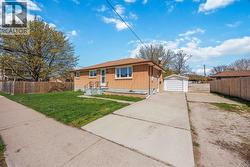 166 East STREET South Sarnia, ON N7T 3R5