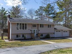 2949 Lovett Road  Coldbrook, NS B4R 1A6