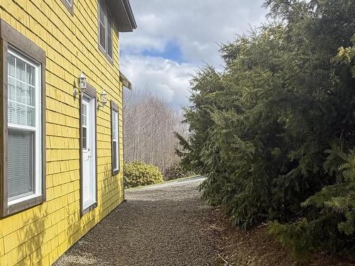 1012  8 Highway, Maitland Bridge, NS 