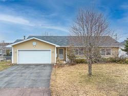 42 BRAEMORE Avenue  Charlottetown, PE C1E 1P8