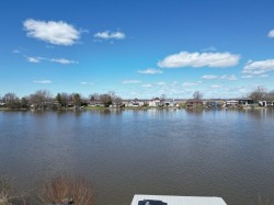 5 Rue Île-Mathieu  Laval (Saint-François), QC H7A 4C6