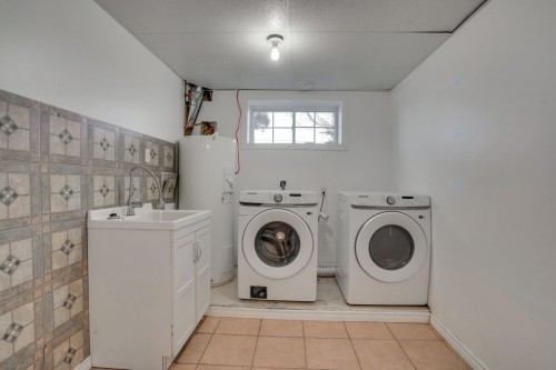 Salle de lavage - 736 Av. Gatineau, Gatineau (Gatineau), QC - Indoor Photo Showing Laundry Room