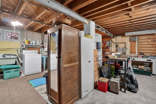 Autre - 130 Av. D'Arrowhead Crescent, Pointe-Claire, QC - Indoor Photo Showing Laundry Room