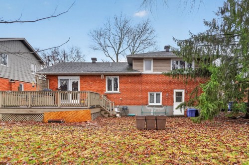 Face arrière - 130 Av. D'Arrowhead Crescent, Pointe-Claire, QC - Outdoor With Deck Patio Veranda With Exterior