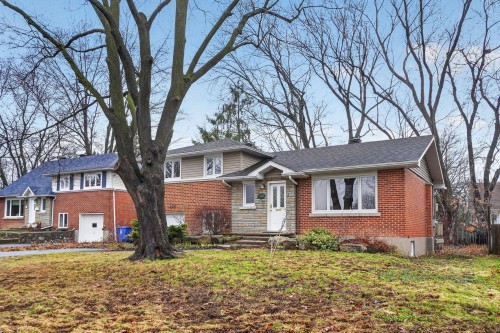 Façade - 130 Av. D'Arrowhead Crescent, Pointe-Claire, QC - Outdoor With Facade