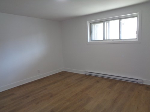 Master Bedroom - 8876A Boul. Provencher, Montréal (Saint-Léonard), QC - Indoor Photo Showing Other Room
