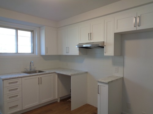 Kitchen - 8876A Boul. Provencher, Montréal (Saint-Léonard), QC - Indoor Photo Showing Kitchen