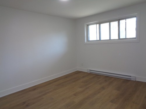 Living Room - 8876A Boul. Provencher, Montréal (Saint-Léonard), QC - Indoor Photo Showing Other Room