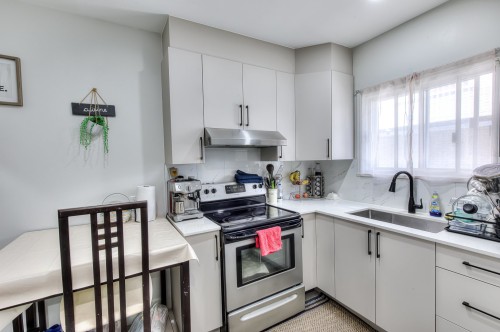 Cuisine - 3-1630 Rue De Salaberry, Montréal (Ahuntsic-Cartierville), QC - Indoor Photo Showing Kitchen