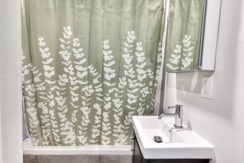 Salle de bains - 3-1630 Rue De Salaberry, Montréal (Ahuntsic-Cartierville), QC - Indoor Photo Showing Bathroom