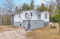 1089 Ch. du Domaine Saint-André-Avellin, QC J0V 1W0