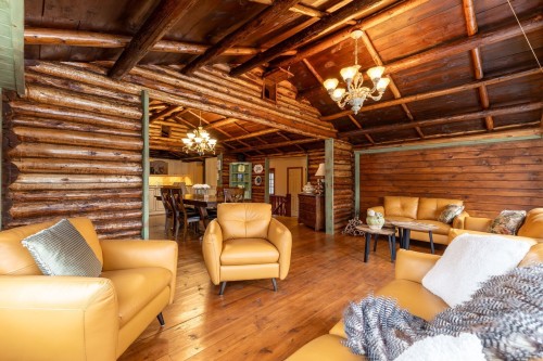 Salon - 23 Ch. Lockhart, Val-Des-Monts, QC - Indoor Photo Showing Living Room