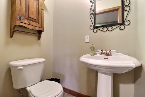 Salle d'eau - 23 Ch. Lockhart, Val-Des-Monts, QC - Indoor Photo Showing Bathroom