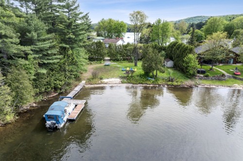 Bord de l'eau - 23 Ch. Lockhart, Val-Des-Monts, QC - Outdoor With Body Of Water With View