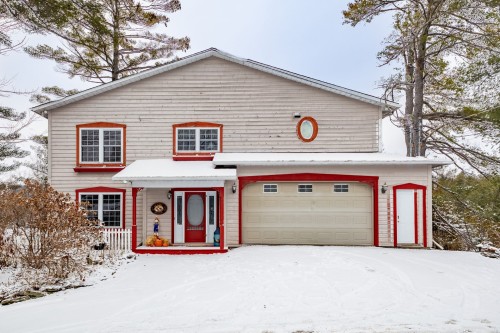 Façade - 23 Ch. Lockhart, Val-Des-Monts, QC - Outdoor