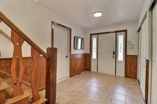 Hall d'entrée/Vestibule - 23 Ch. Lockhart, Val-Des-Monts, QC - Indoor Photo Showing Other Room
