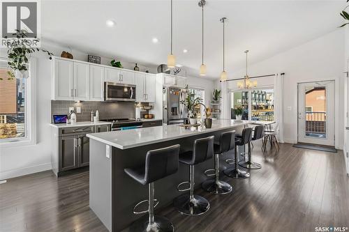 403 Delainey Road, Saskatoon, SK - Indoor Photo Showing Kitchen With Upgraded Kitchen