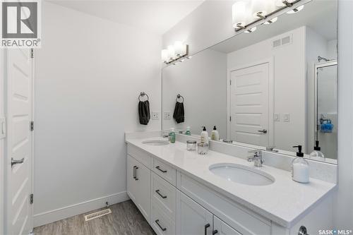 403 Delainey Road, Saskatoon, SK - Indoor Photo Showing Bathroom