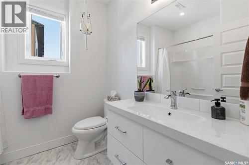 403 Delainey Road, Saskatoon, SK - Indoor Photo Showing Bathroom