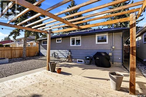 1115 12Th Avenue E, Regina, SK - Outdoor