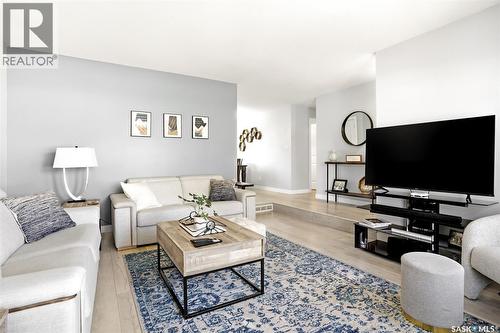 1115 12Th Avenue E, Regina, SK - Indoor Photo Showing Living Room