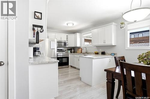 1115 12Th Avenue E, Regina, SK - Indoor Photo Showing Kitchen