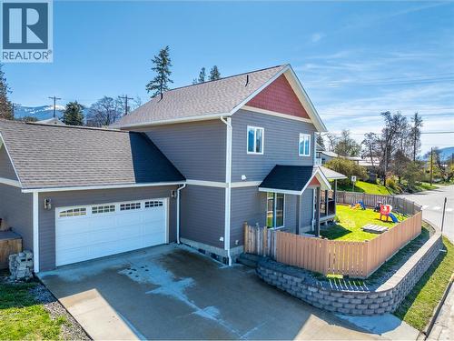 902 Murdoch Street  Creston, BC V0B 1G4