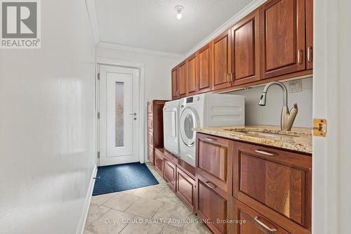 41 Cleaveholm Drive, Halton Hills, ON - Indoor Photo Showing Laundry Room