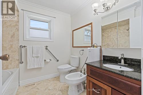 41 Cleaveholm Drive, Halton Hills, ON - Indoor Photo Showing Bathroom