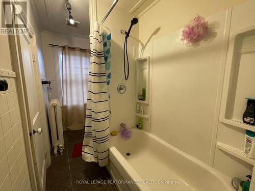 402 Pitt Street, Cornwall, ON - Indoor Photo Showing Other Room