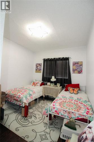 531 1St Street E, Shaunavon, SK - Indoor Photo Showing Bedroom